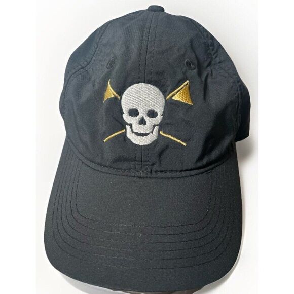 Sports Cap ISLEWORTH Black White Skull & Crossbones Ahead Performance - Picture 1 of 5